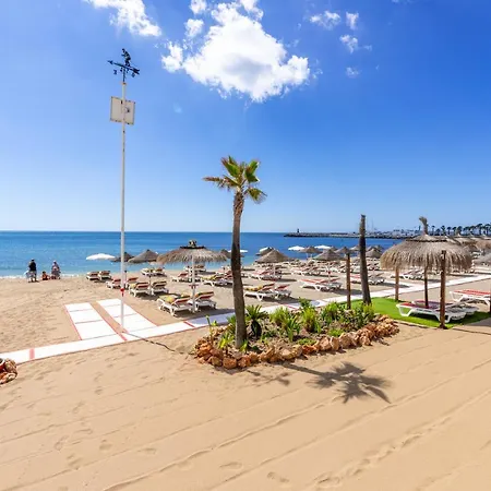 2 Linea Playa Carihuela 公寓 *